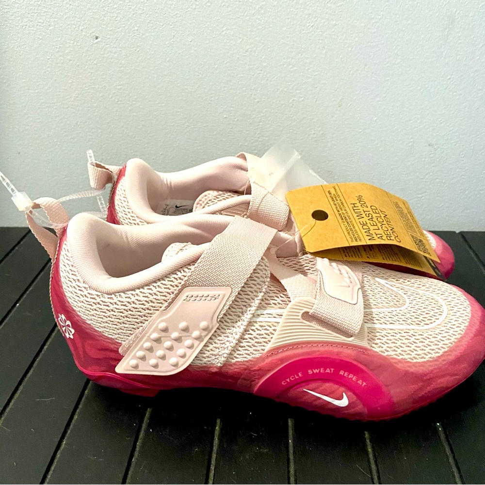 NWT Nike Cycling Shoes